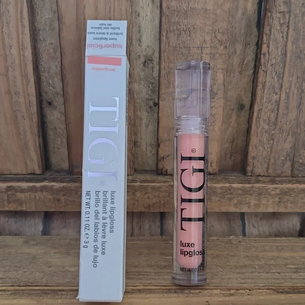 TIGI Luxe Lipgloss-Superficial